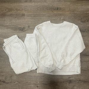 Tna cozyaf set. Cozyaf boyfriend sweatpants. Cozyaf boyfriend crewneck